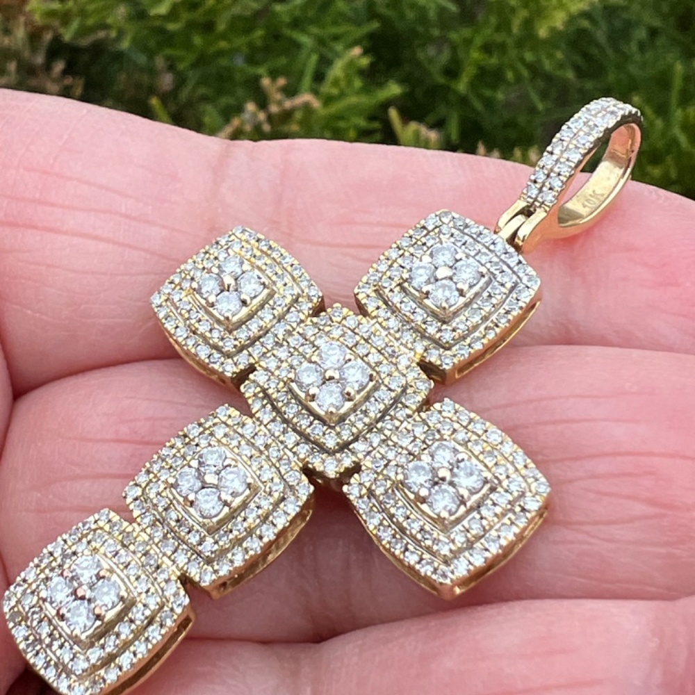 LARGE 10K YELLOW GOLD STATEMENT DIAMOND CROSS PENDANT ONE OF A KIND CUSTOM MADE - Picture 3 of 16